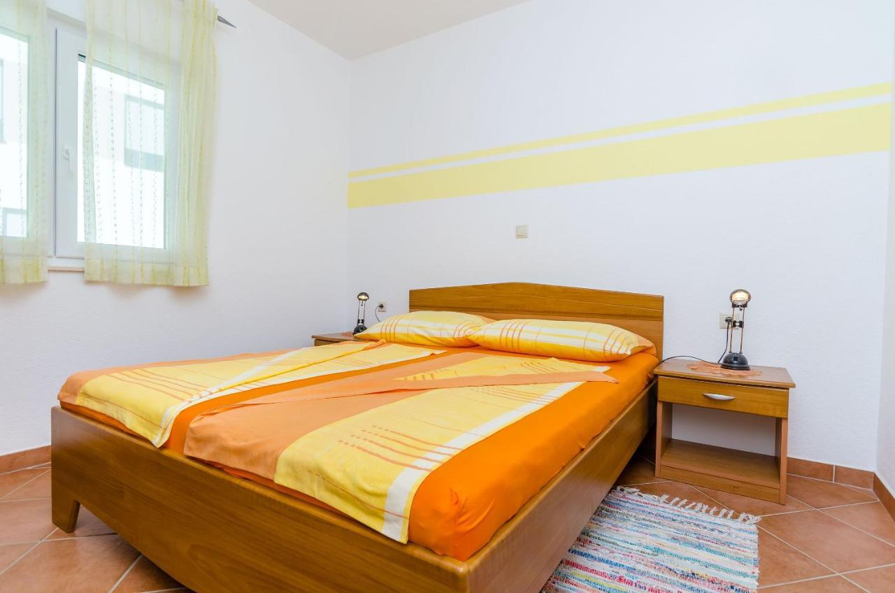 Apartments Palm Tree Trogir Exterior foto