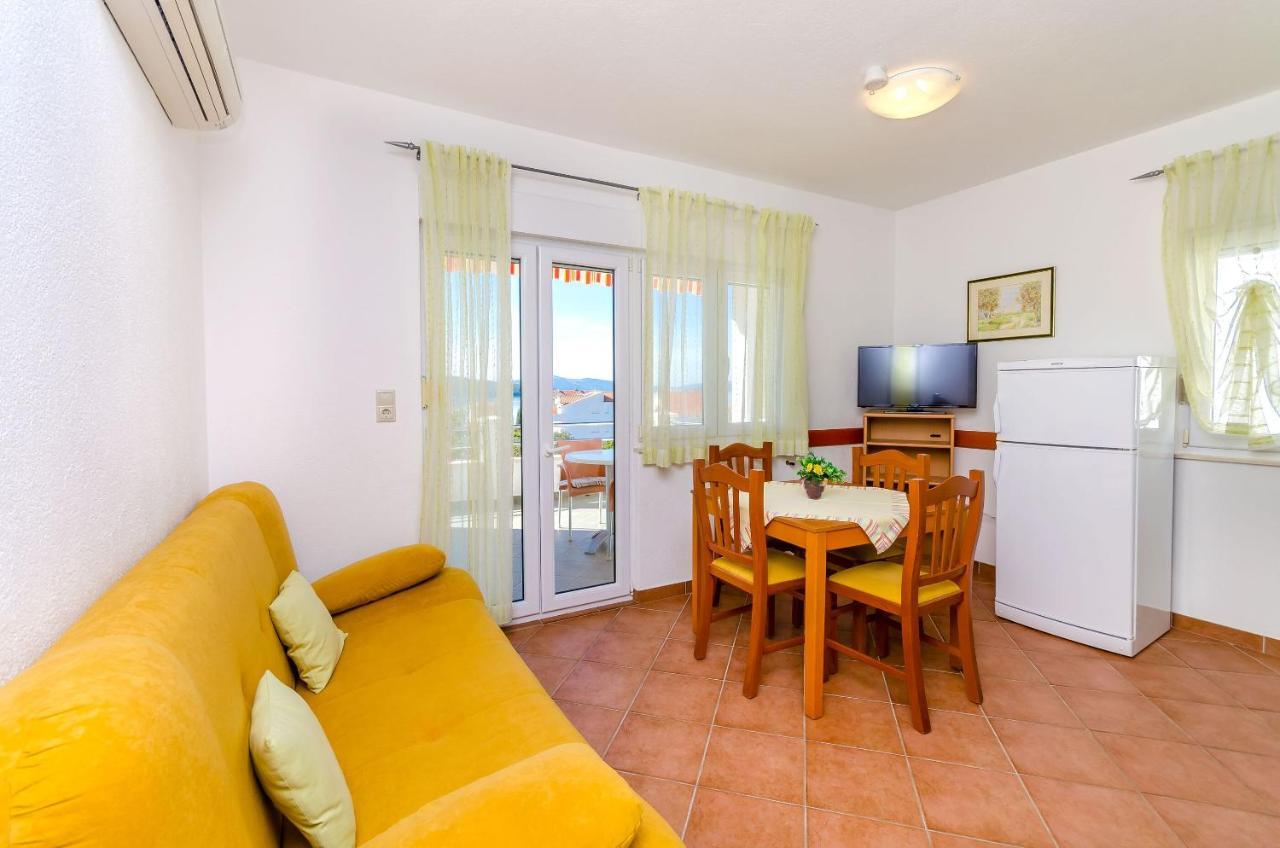 Apartments Palm Tree Trogir Exterior foto