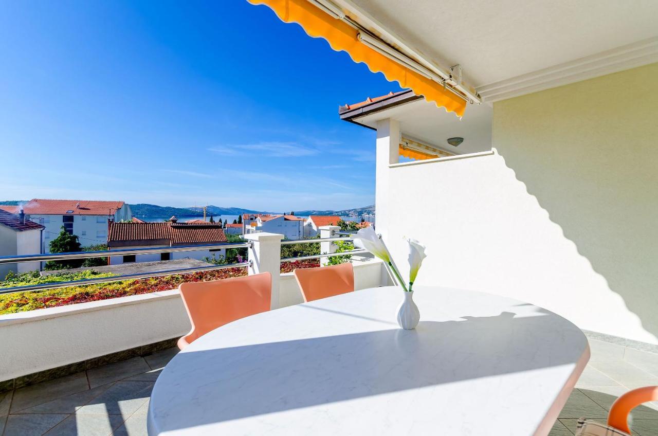 Apartments Palm Tree Trogir Exterior foto