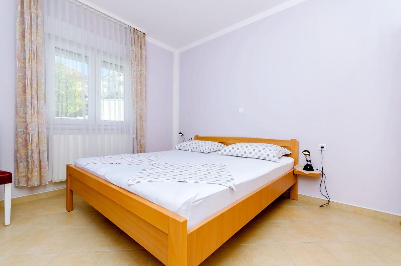 Apartments Palm Tree Trogir Exterior foto
